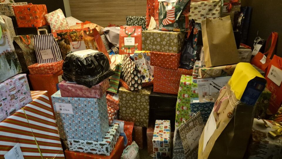 FINAŁ i ROZWOŻENIE PREZENTÓW