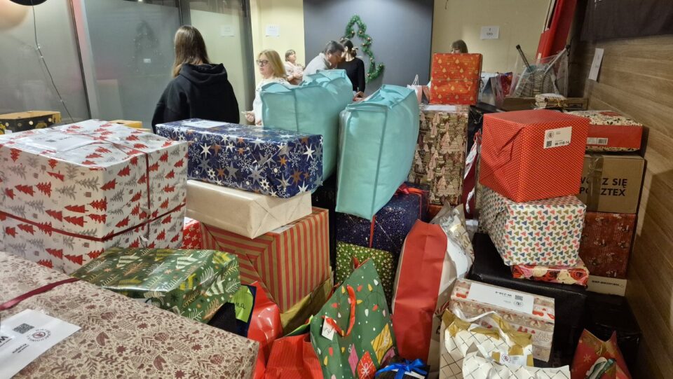 FINAŁ i ROZWOŻENIE PREZENTÓW